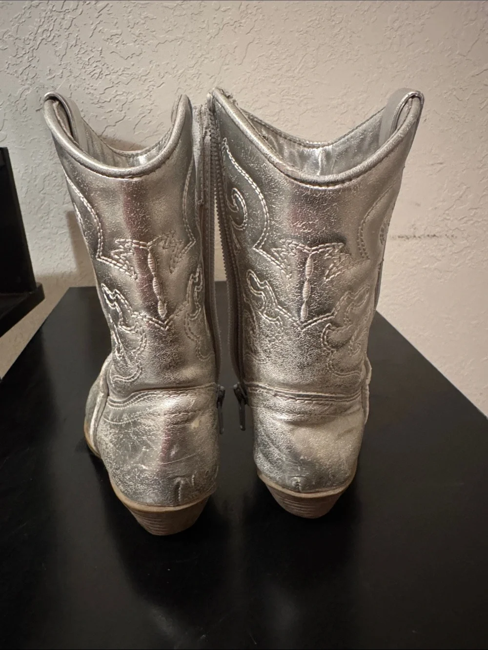 Girl’s Silver metallic Western Cowgirl Boots